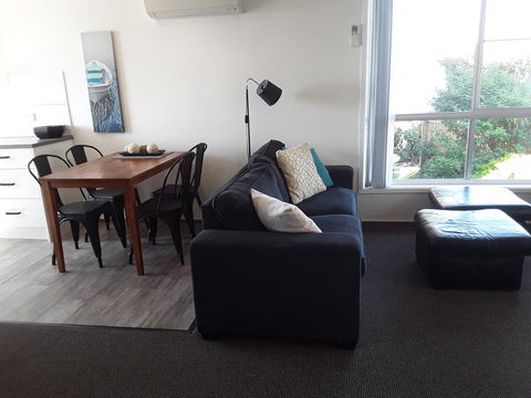 Narooma Golfers Lodge - Australian Directory 21