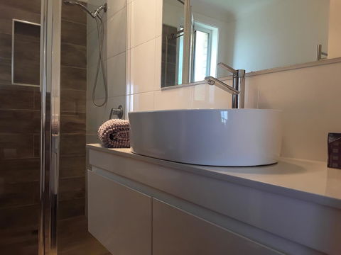 Narooma Golfers Lodge - Australian Directory 16