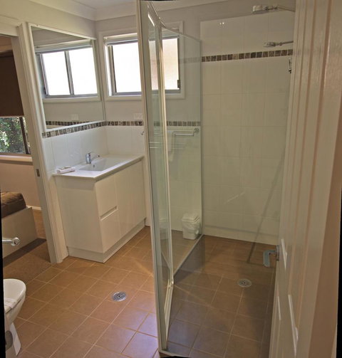 The Palms At Avoca - Australian Directory 34