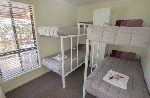 The Palms At Avoca - Australian Directory 42