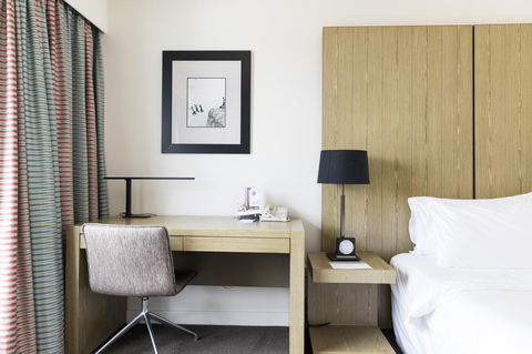 Hyatt Regency Sydney - Australian Directory 15