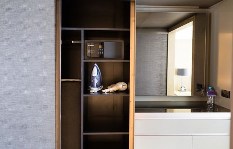 Hyatt Regency Sydney - Australian Directory 8