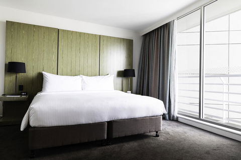 Hyatt Regency Sydney - Australian Directory 13