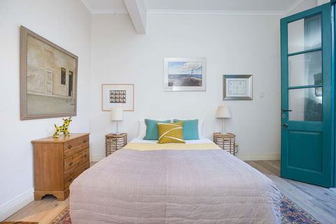 Bondi Beach House - Australian Directory 37