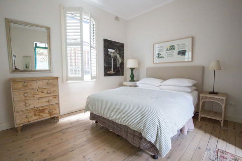 Bondi Beach House - Australian Directory 42
