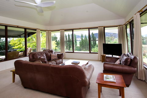 Stay In Mudgee The Grove, The Church, And Premium Private Homestead - Australian Directory 0