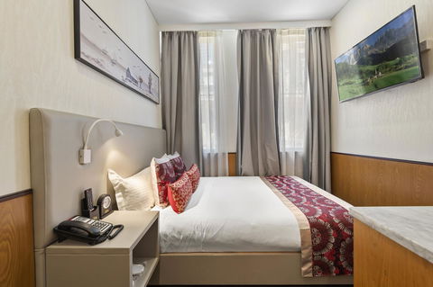 YEHS Hotel Sydney QVB - Australian Directory 21