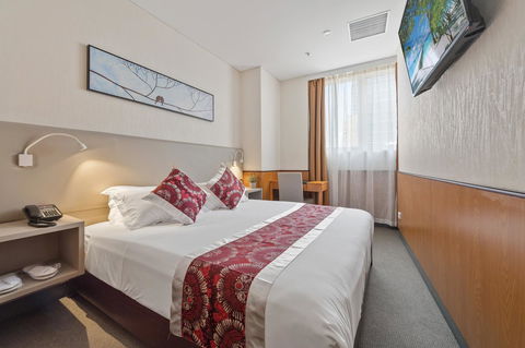 YEHS Hotel Sydney QVB - Australian Directory 38
