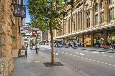 YEHS Hotel Sydney QVB - Australian Directory 4