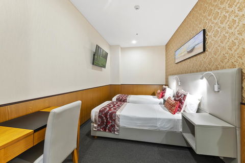 YEHS Hotel Sydney QVB - Australian Directory 18