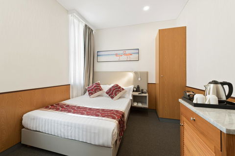 YEHS Hotel Sydney QVB - Australian Directory 35