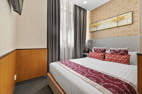 YEHS Hotel Sydney QVB - Australian Directory 8