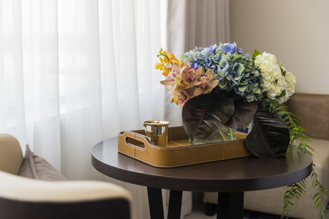 The William Inglis Mgallery - Australian Directory 27