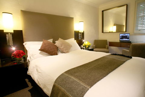 Crowne Plaza Hawkesbury Valley, An IHG Hotel - Australian Directory 36