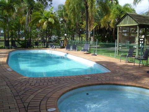 Glenwood Tourist Park & Motel - Australian Directory 3