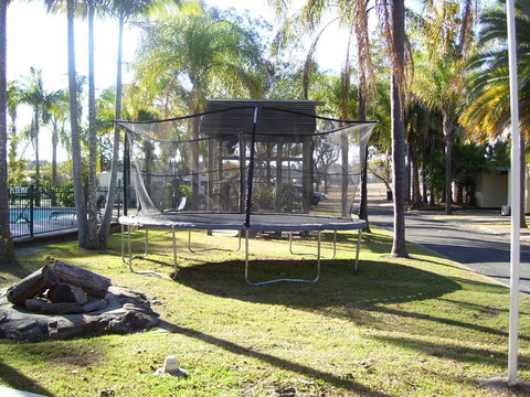 Glenwood Tourist Park & Motel - Australian Directory 17