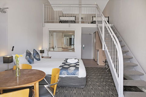 Banjo Paterson Inn - Australian Directory 2