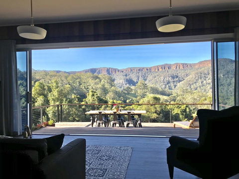 Amaroo Valley Springs - Australian Directory 4
