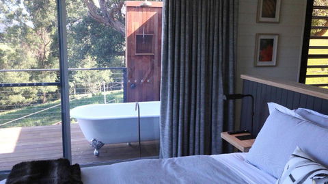 Amaroo Valley Springs - Australian Directory 39
