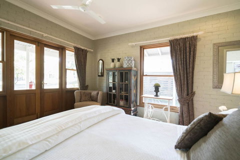 Thistle Hill Guesthouse - Walk To Many Wineries And Restaurants - Australian Directory 25