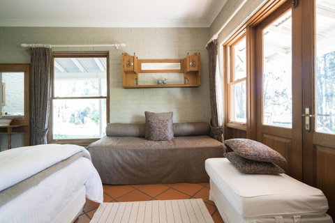 Thistle Hill Guesthouse - Walk To Many Wineries And Restaurants - Australian Directory 39