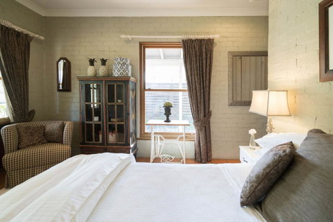 Thistle Hill Guesthouse - Walk To Many Wineries And Restaurants - Australian Directory 26