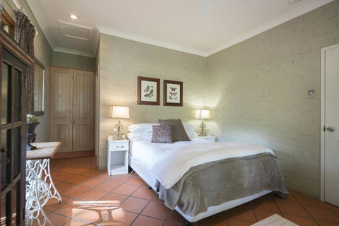 Thistle Hill Guesthouse - Walk To Many Wineries And Restaurants - Australian Directory 27