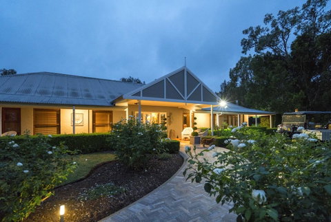 Thistle Hill Guesthouse - Walk To Many Wineries And Restaurants - Australian Directory 0