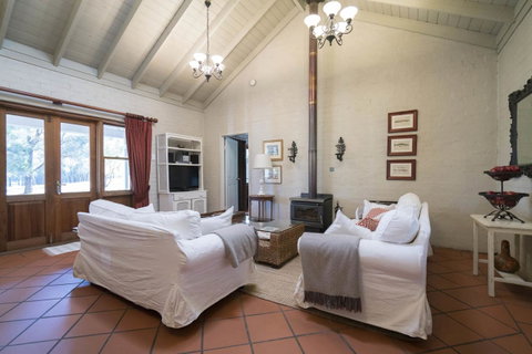 Thistle Hill Guesthouse - Walk To Many Wineries And Restaurants - Australian Directory 31