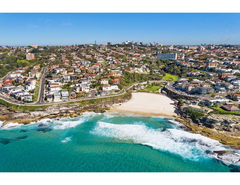Oceanside Elegance At Superb Home Steps From Sand - Australian Directory 23
