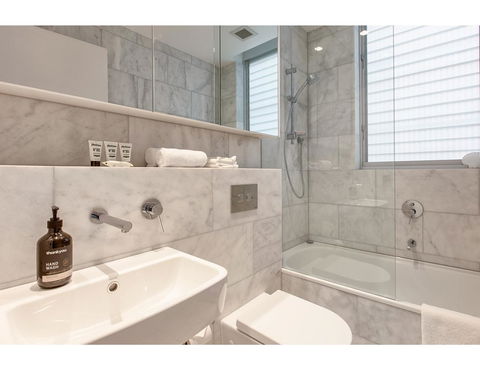 Oceanside Elegance At Superb Home Steps From Sand - Australian Directory 3