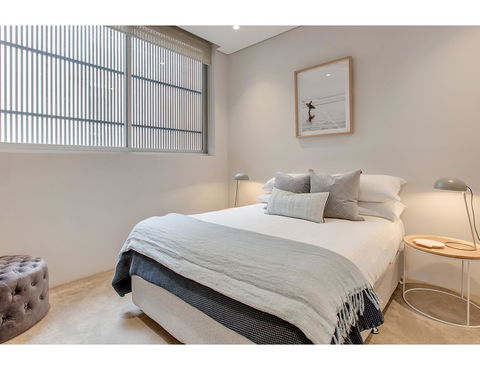Oceanside Elegance At Superb Home Steps From Sand - Australian Directory 9