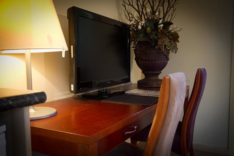 Potters Apartments - Australian Directory 14