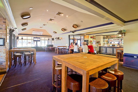 Potters Apartments - Australian Directory 37