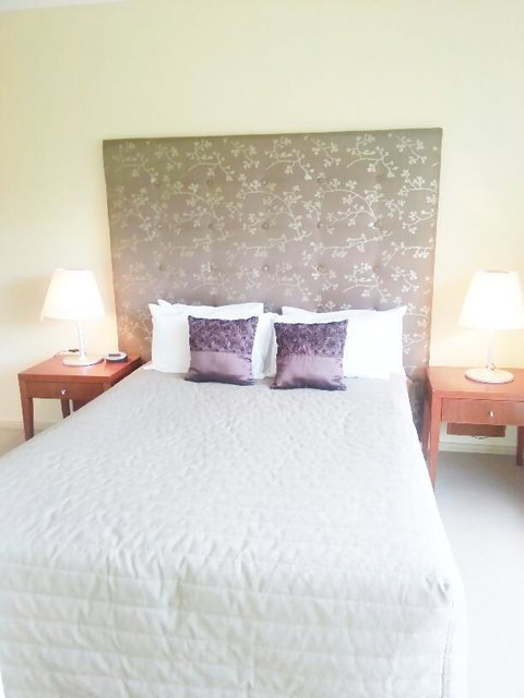 Potters Apartments - Australian Directory 18