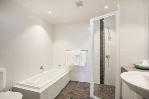 Beachfront 2 - Australian Directory 14