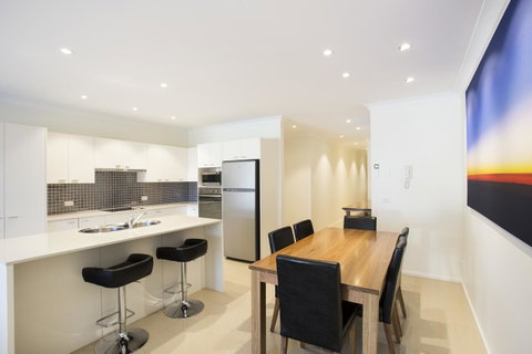 Beachfront 2 - Australian Directory 8
