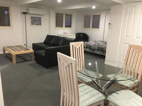 Arena Blanca Studio Apartment - Australian Directory 10