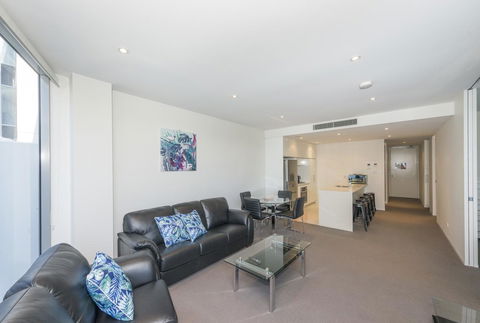 Lakefront 116 Kingston ACT - Australian Directory 1