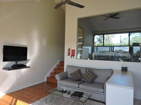 Wine Country Villas - Australian Directory 18