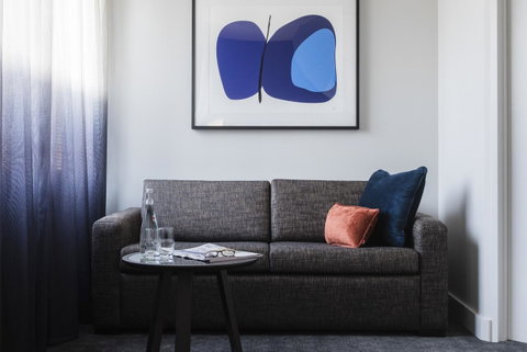 Novotel Sydney Darling Harbour - Australian Directory 6
