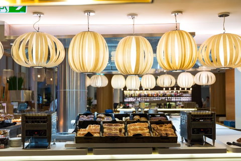 Novotel Sydney Darling Harbour - Australian Directory 30
