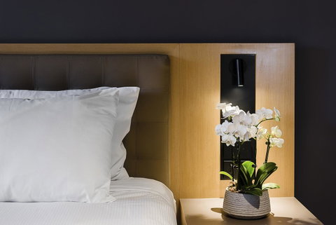 Novotel Sydney Darling Harbour - Australian Directory 7