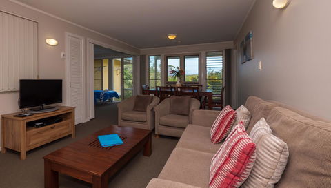 Hastings Cove Holiday Apartments - Australian Directory 0