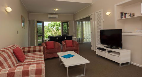 Hastings Cove Holiday Apartments - Australian Directory 3