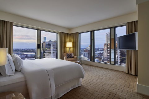 The Fullerton Hotel Sydney - Australian Directory 36
