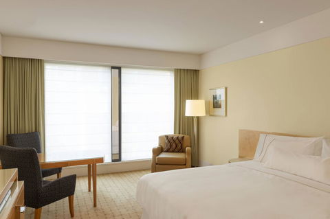 The Fullerton Hotel Sydney - Australian Directory 42