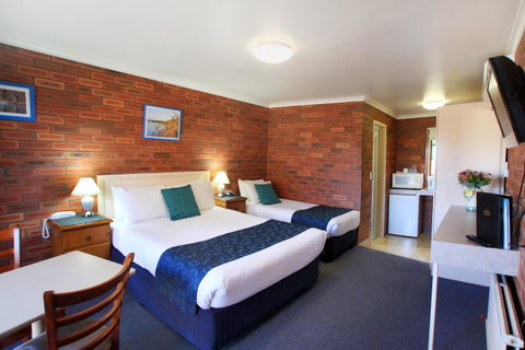 Pelican Motor Inn - Australian Directory 44