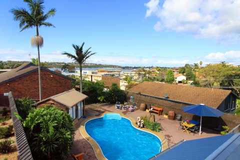 Pelican Motor Inn - Australian Directory 21