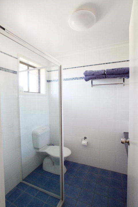 Pelican Motor Inn - Australian Directory 35